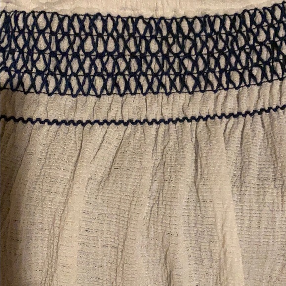 E M off the shoulder top white / navy - Picture 4 of 6